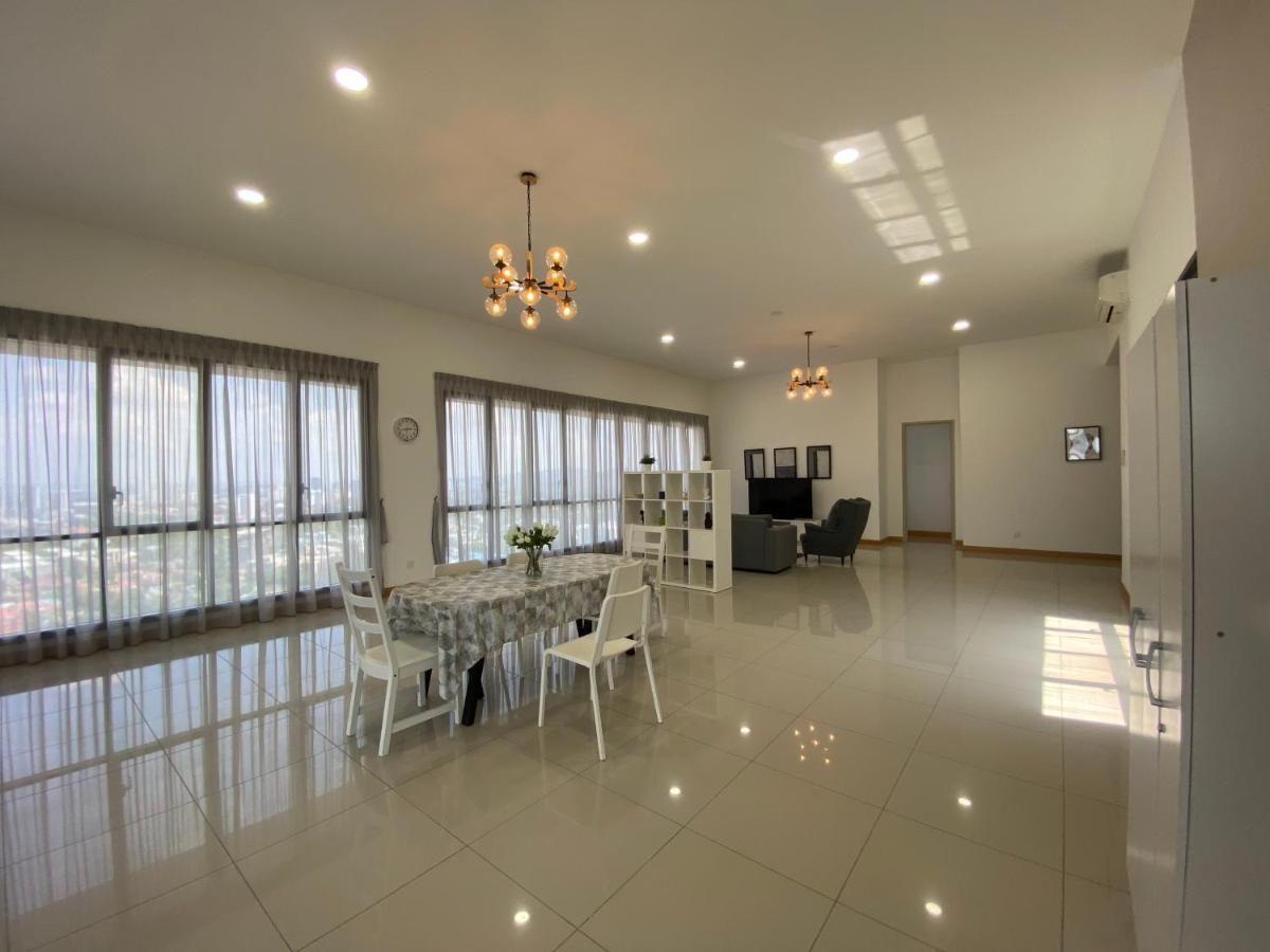 Kl Gateway Penthouse By Cobnb - 10pax *
